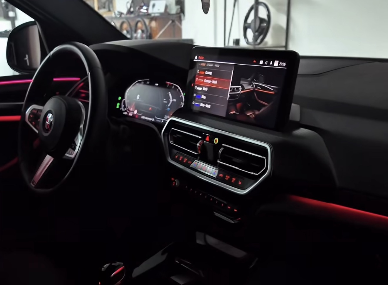 BMW X3 G01 / X4 G02 · Ambientní osvětlení · Displej a světelné detaily